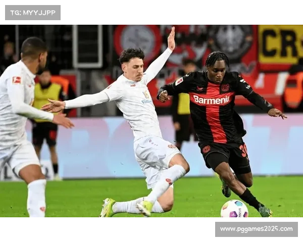 霍芬海姆5-1血洗门兴，克拉马里奇帽子戏法创个人纪录